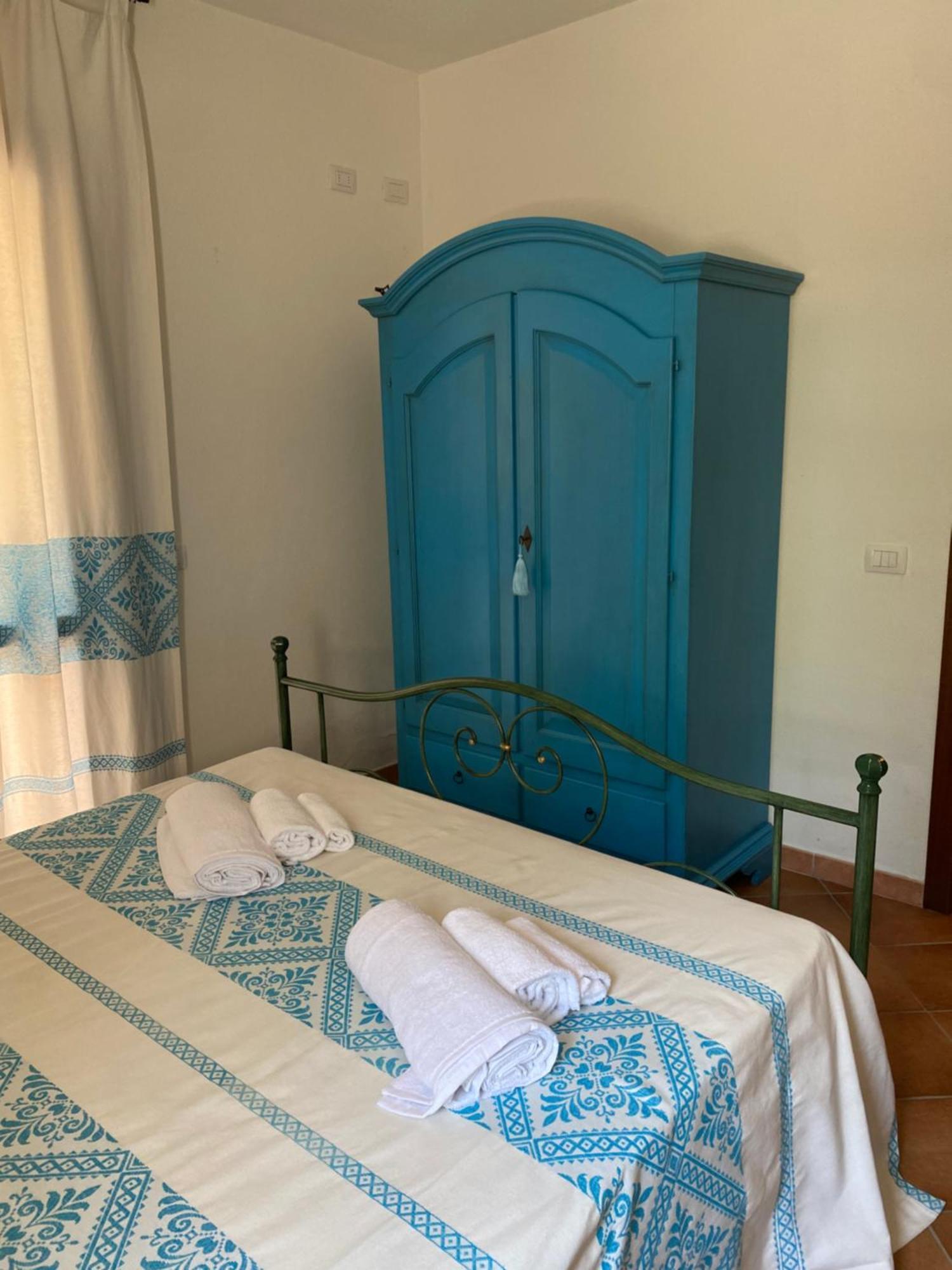 Case Vacanze Villa Rosita サン・テオドーロ エクステリア 写真